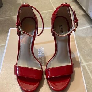 Michael by Michael Kors Sienna Sandal size 5 1/5 WB